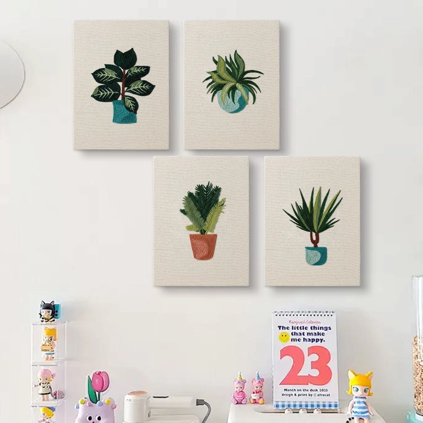 Luxuriant Vases | 4x Mini Punch Needle