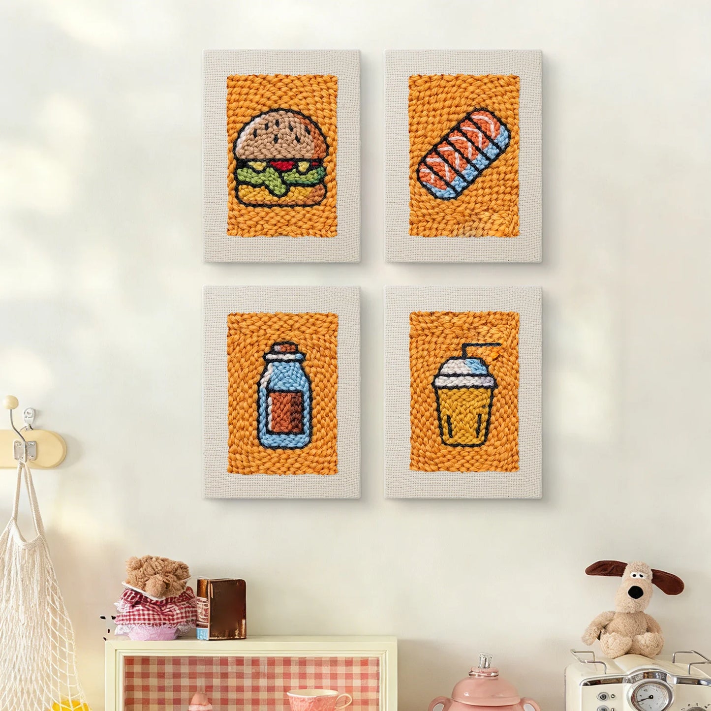The Golden Dinner | 4x Mini Punch Needle