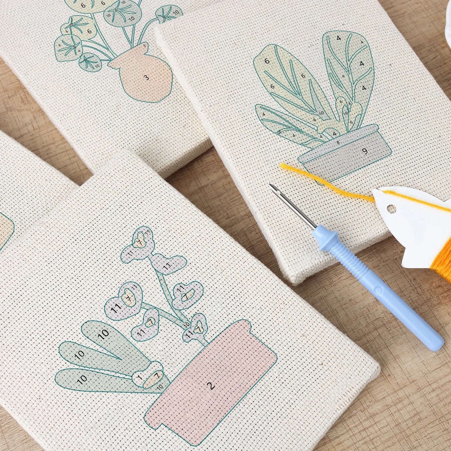 Happy Flower Baskets | 4x Mini Punch Needle